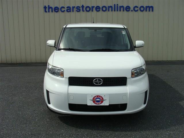 Scion xB 2008 photo 2