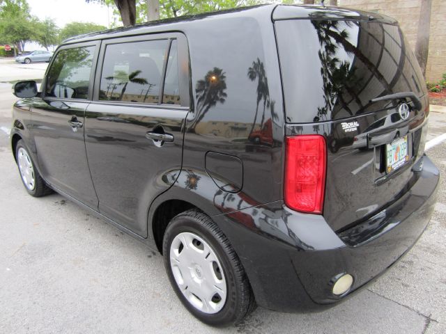 Scion xB 2008 photo 19