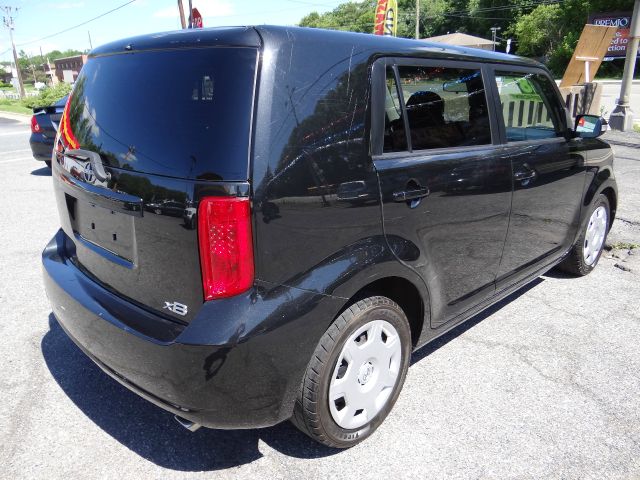 Scion xB 2008 photo 4