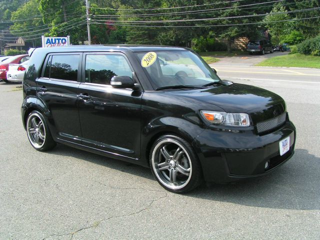 Scion xB 2008 photo 1