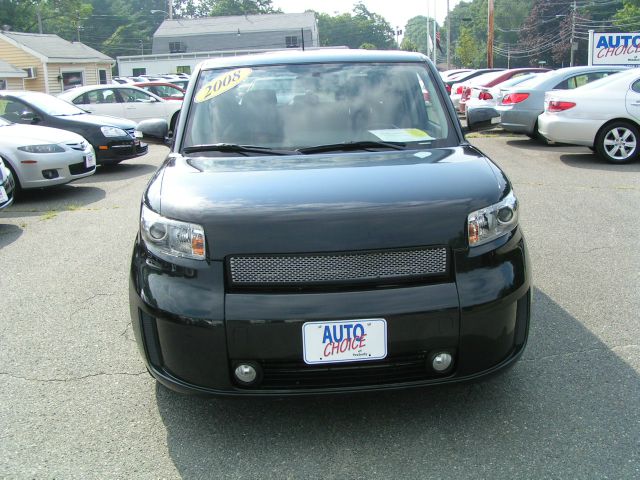 Scion xB 2008 photo 2