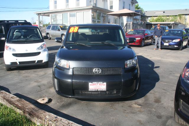 Scion xB 2008 photo 2