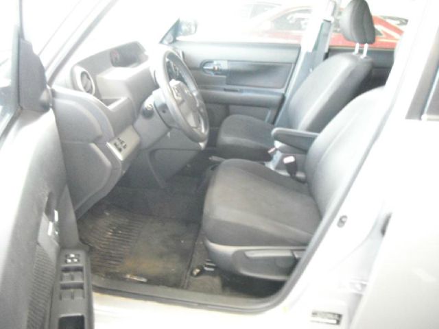 Scion xB 2008 photo 1