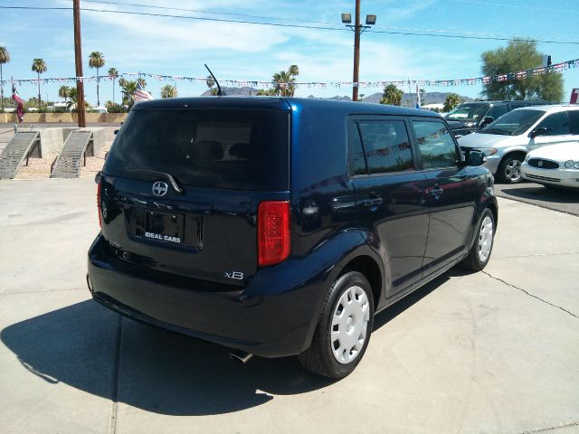 Scion xB 2008 photo 1