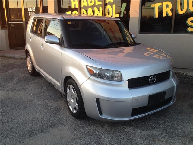 Scion xB 2008 photo 1