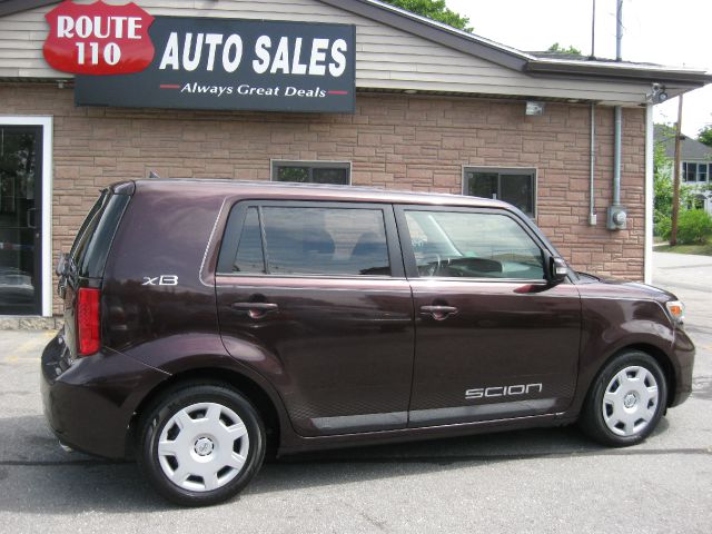 Scion xB 2008 photo 1