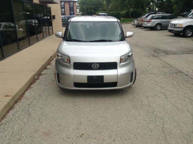 Scion xB 2008 photo 2