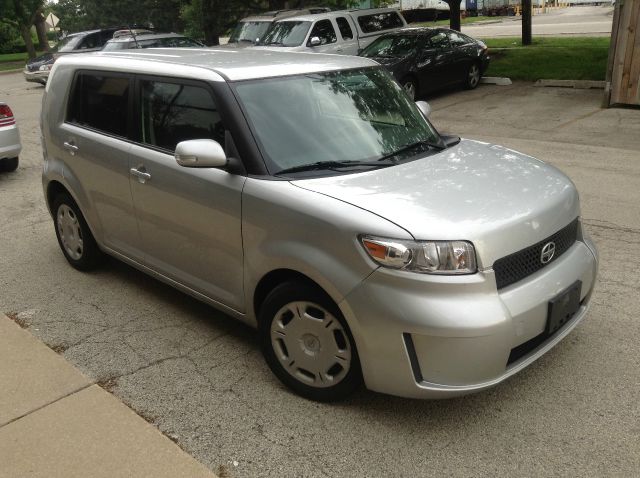 Scion xB 2008 photo 3