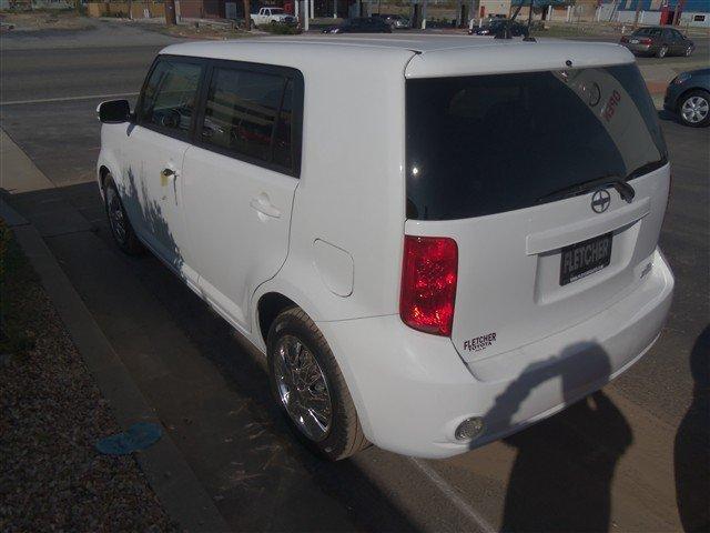 Scion xB 2008 photo 2