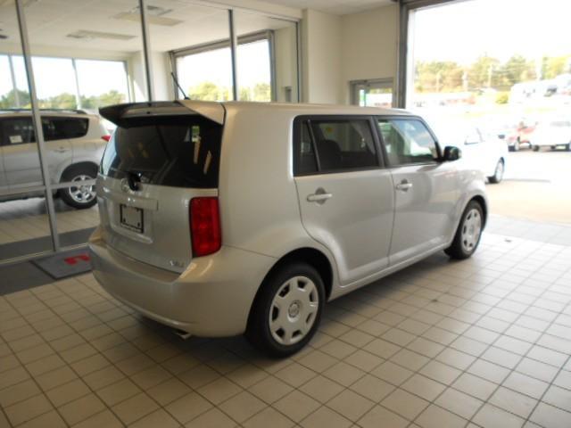 Scion xB 2008 photo 1