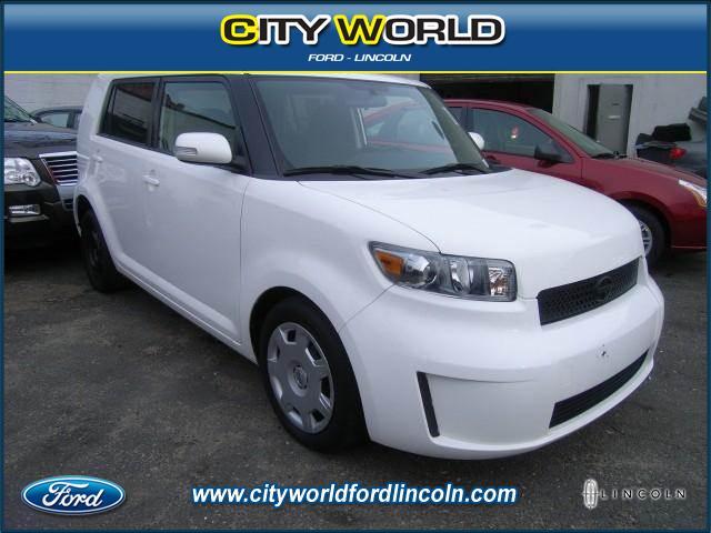 Scion xB 2008 photo 0