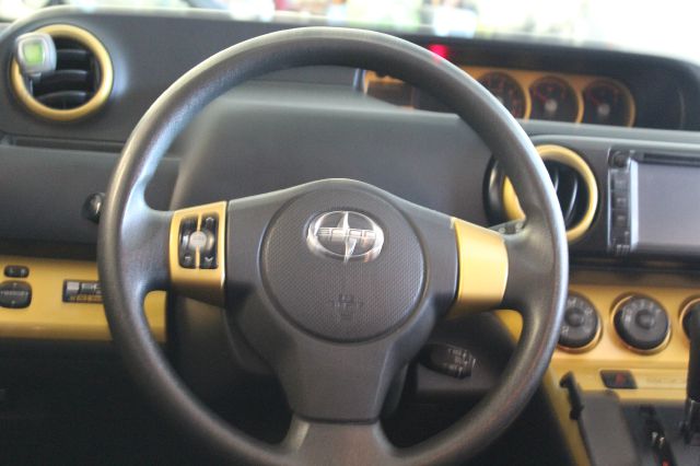 Scion xB 2008 photo 10