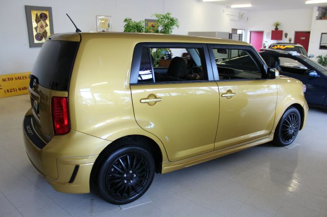 Scion xB 2008 photo 14