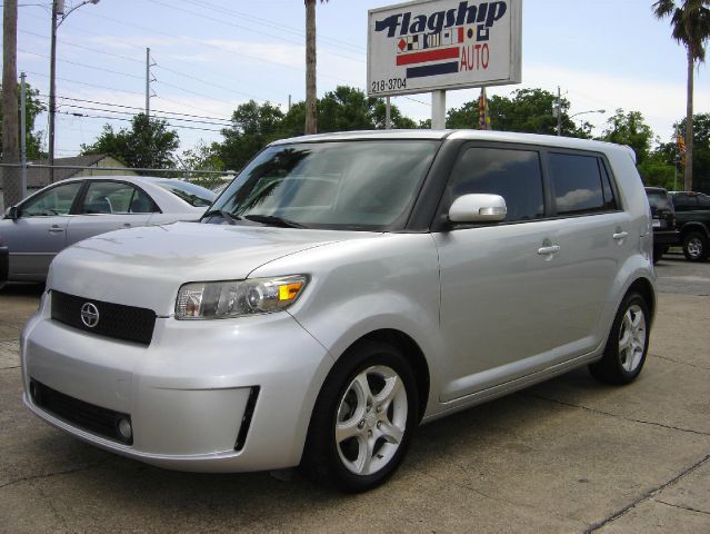 Scion xB 2008 photo 2