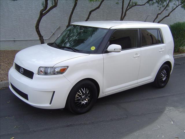 Scion xB Base Sport Utility