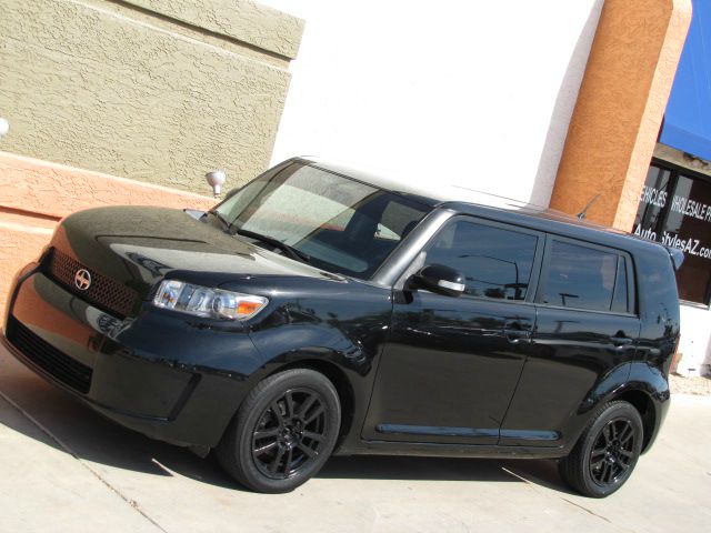 Scion xB 2008 photo 2