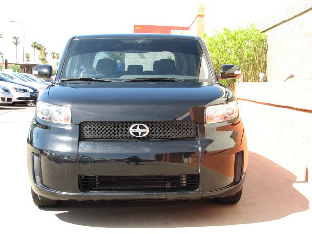 Scion xB 2008 photo 3