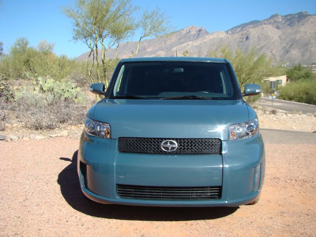 Scion xB 2008 photo 2