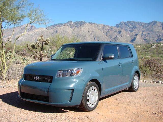 Scion xB 2008 photo 3