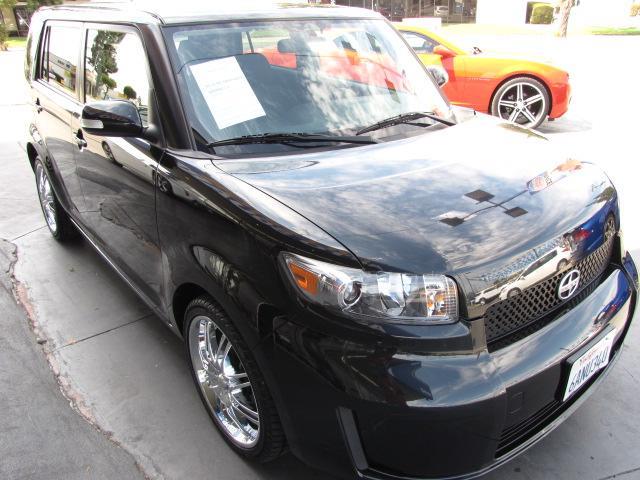 Scion xB 2008 photo 3