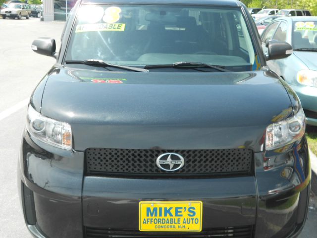 Scion xB 2008 photo 2