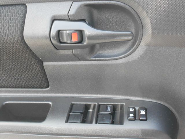 Scion xB 2008 photo 7