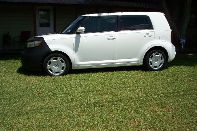 Scion xB 2009 photo 4