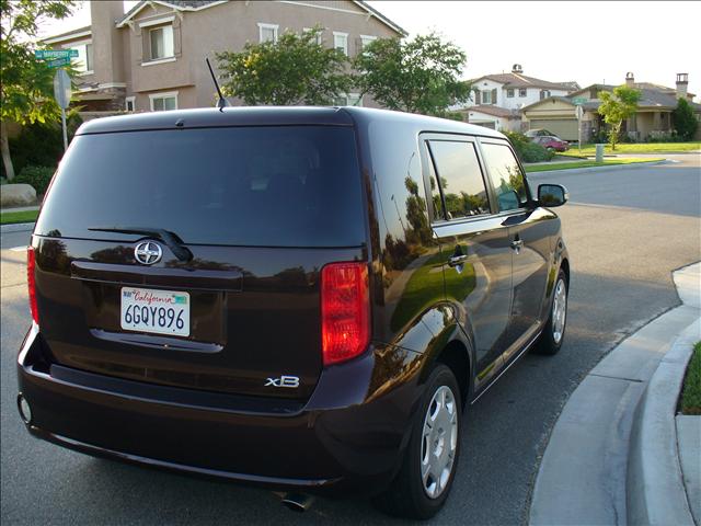 Scion xB 2009 photo 4