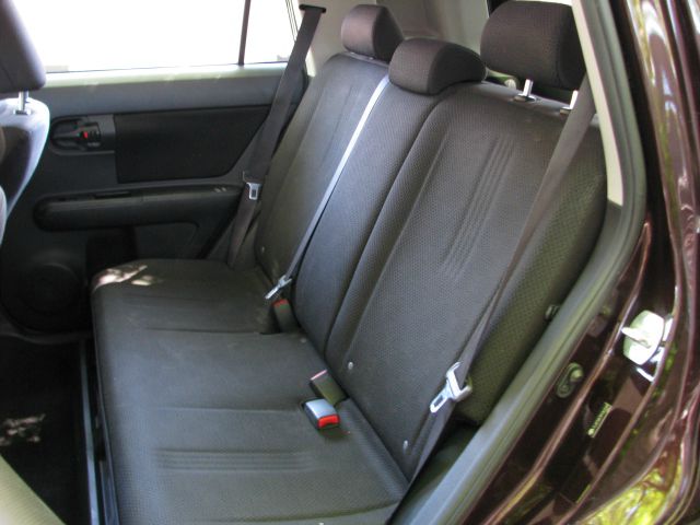 Scion xB 2009 photo 1