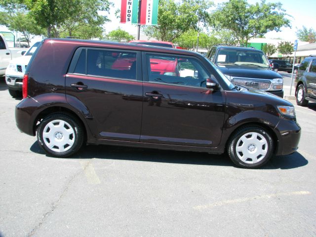 Scion xB 2009 photo 21