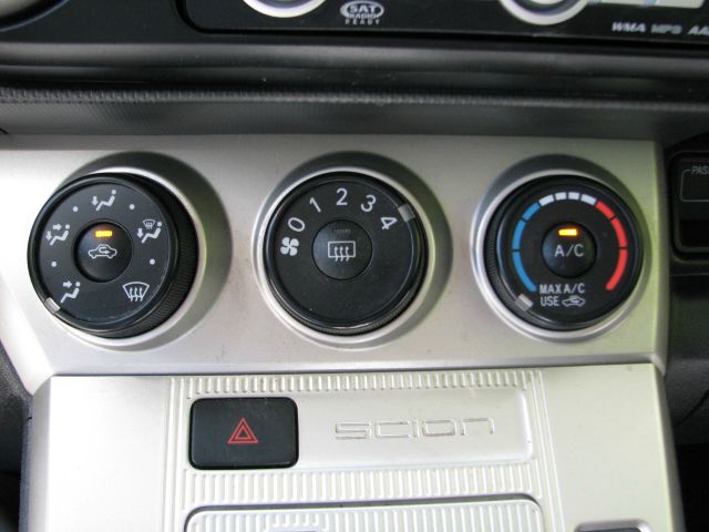 Scion xB 2009 photo 9