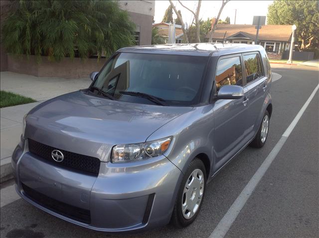 Scion xB 2009 photo 3