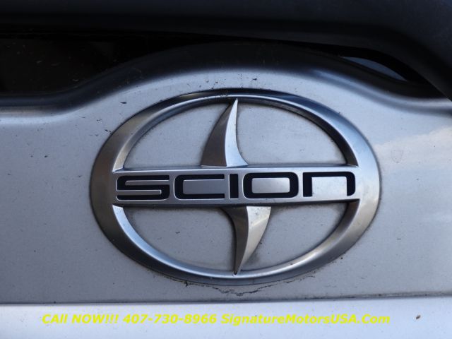 Scion xB 2010 photo 12