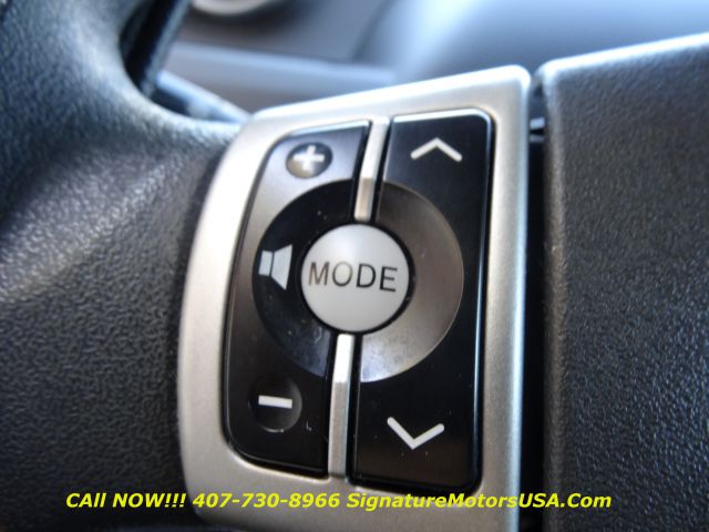 Scion xB 2010 photo 17