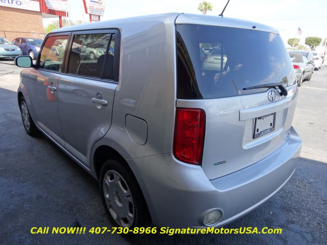 Scion xB 2010 photo 38