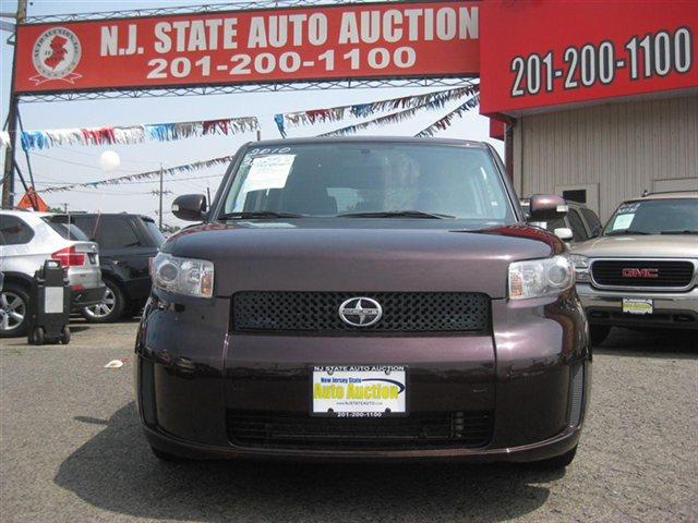 Scion xB 2010 photo 25