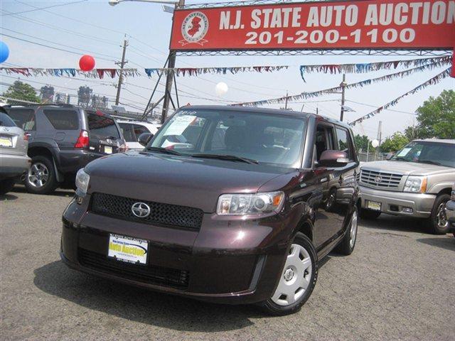 Scion xB 2010 photo 29