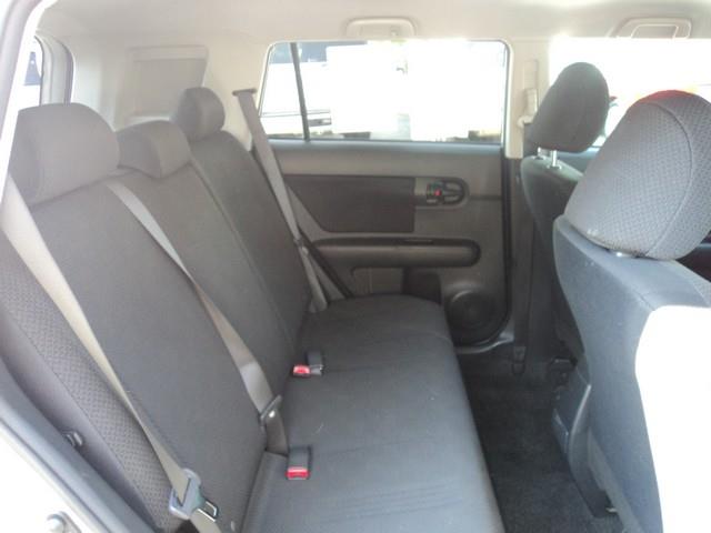 Scion xB 2010 photo 16