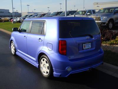 Scion xB 2010 photo 1