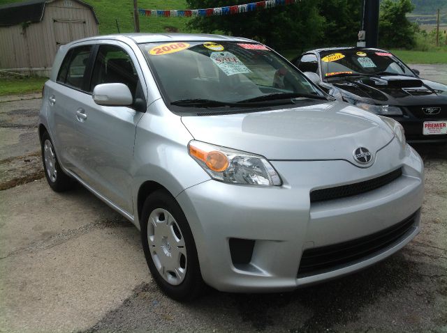 Scion xD 2008 photo 2