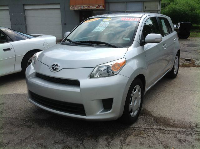 Scion xD 2008 photo 4