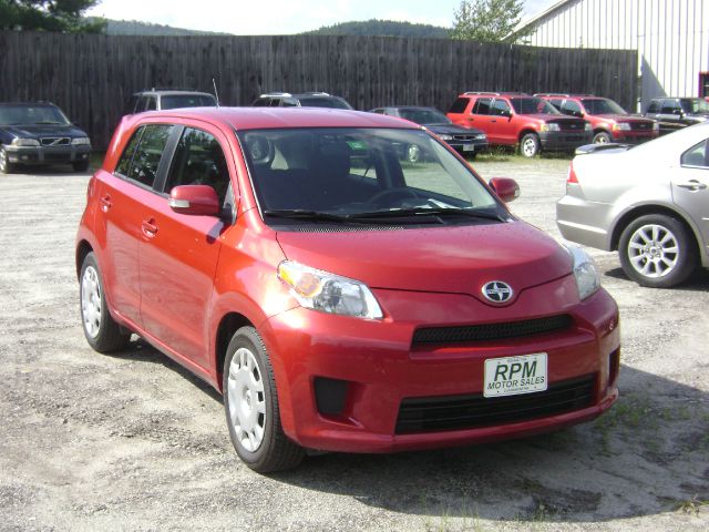 Scion xD 2008 photo 1