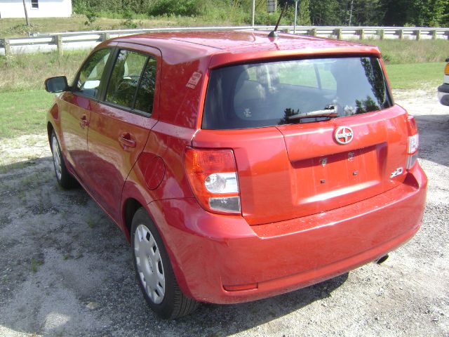 Scion xD 2008 photo 3