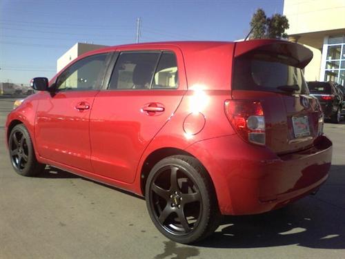 Scion xD 2008 photo 4