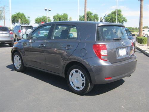 Scion xD 2008 photo 2