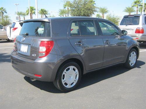 Scion xD 2008 photo 3