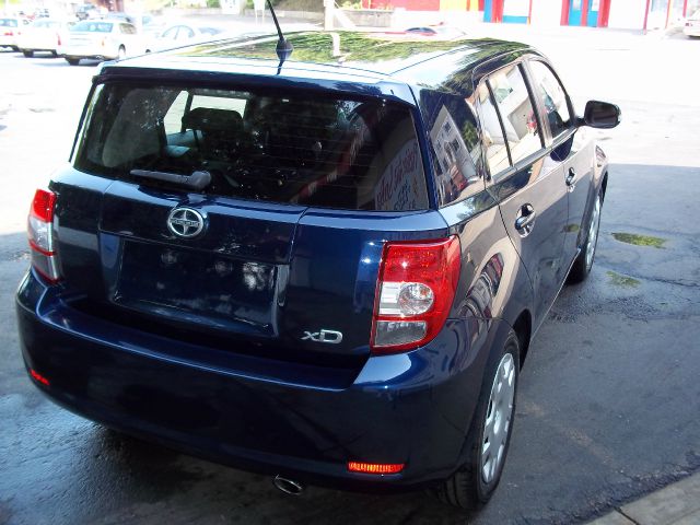 Scion xD 2008 photo 11