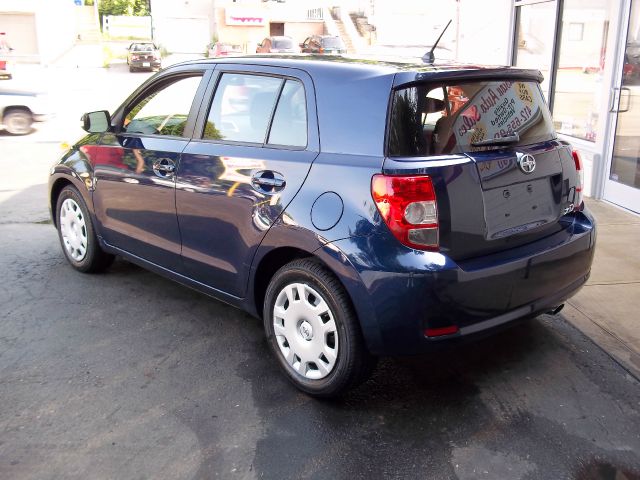 Scion xD 2008 photo 12