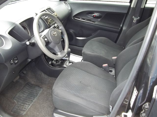 Scion xD 2008 photo 6