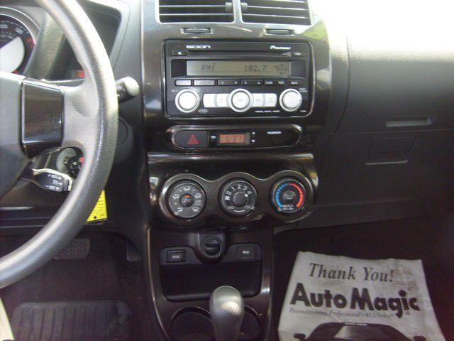 Scion xD 2008 photo 24